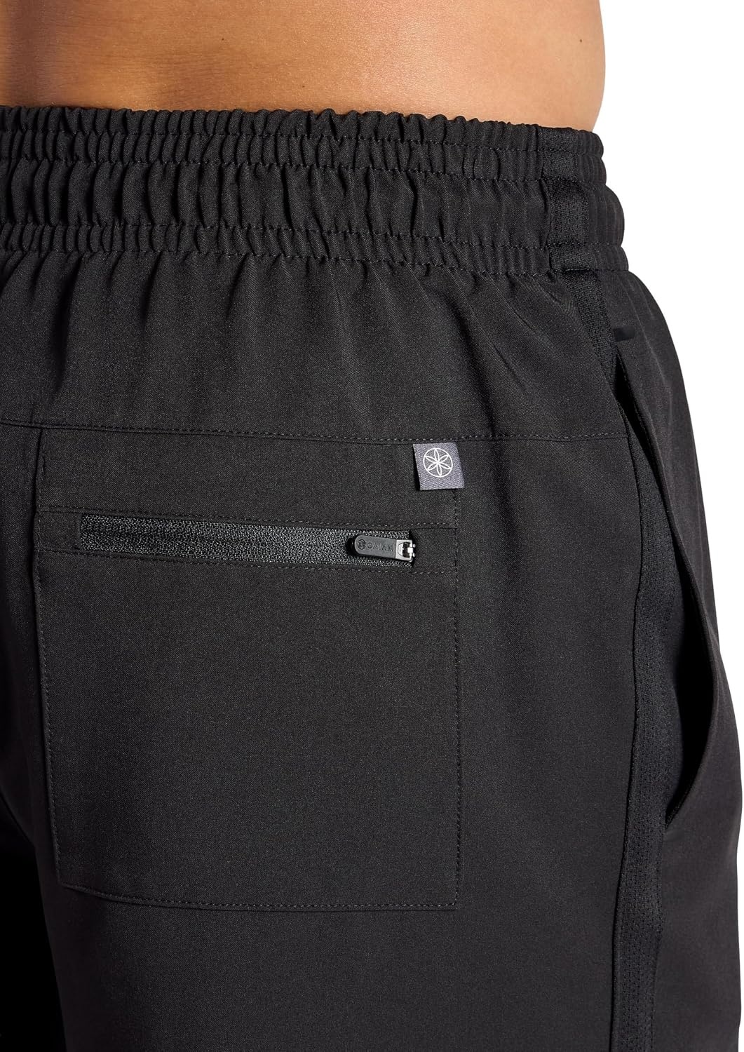 image:imageGaiam Mens Lunge 5 Short Standard Fit Stretch Lightweight Material MoistureWickingBlack